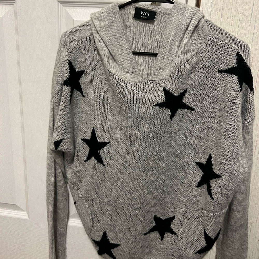 Star sweatshirt